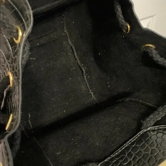 Black Croc-Embossed Handbag with Face Design, fun purse good condition - Picture 5 of 9